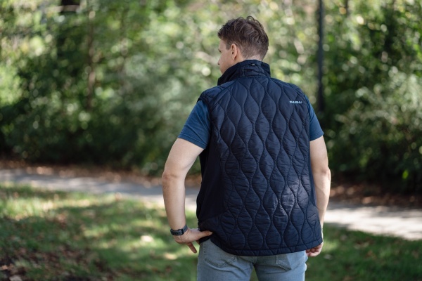 Pánska plnená ultraľahká vesta | Nimesie M